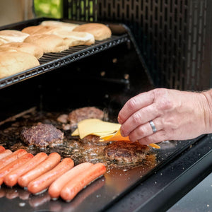 Masterbuilt Gravity Series™ 800 Digital Charcoal Griddle + Grill + Smoker with PIZZA OVEN ATTACHMENT